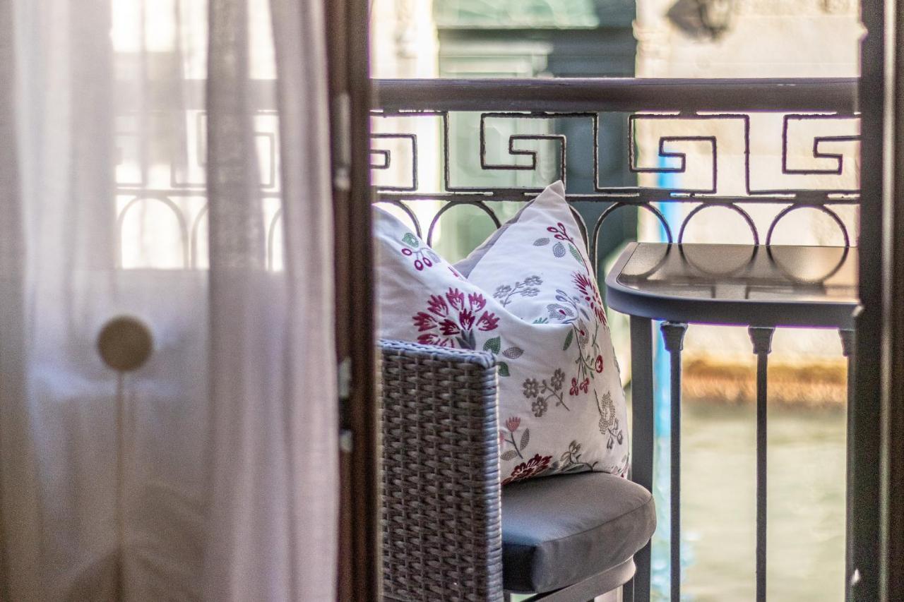 Italian Experience-Riva Degli Schiavoni Boutique Apartment Venedig Eksteriør billede