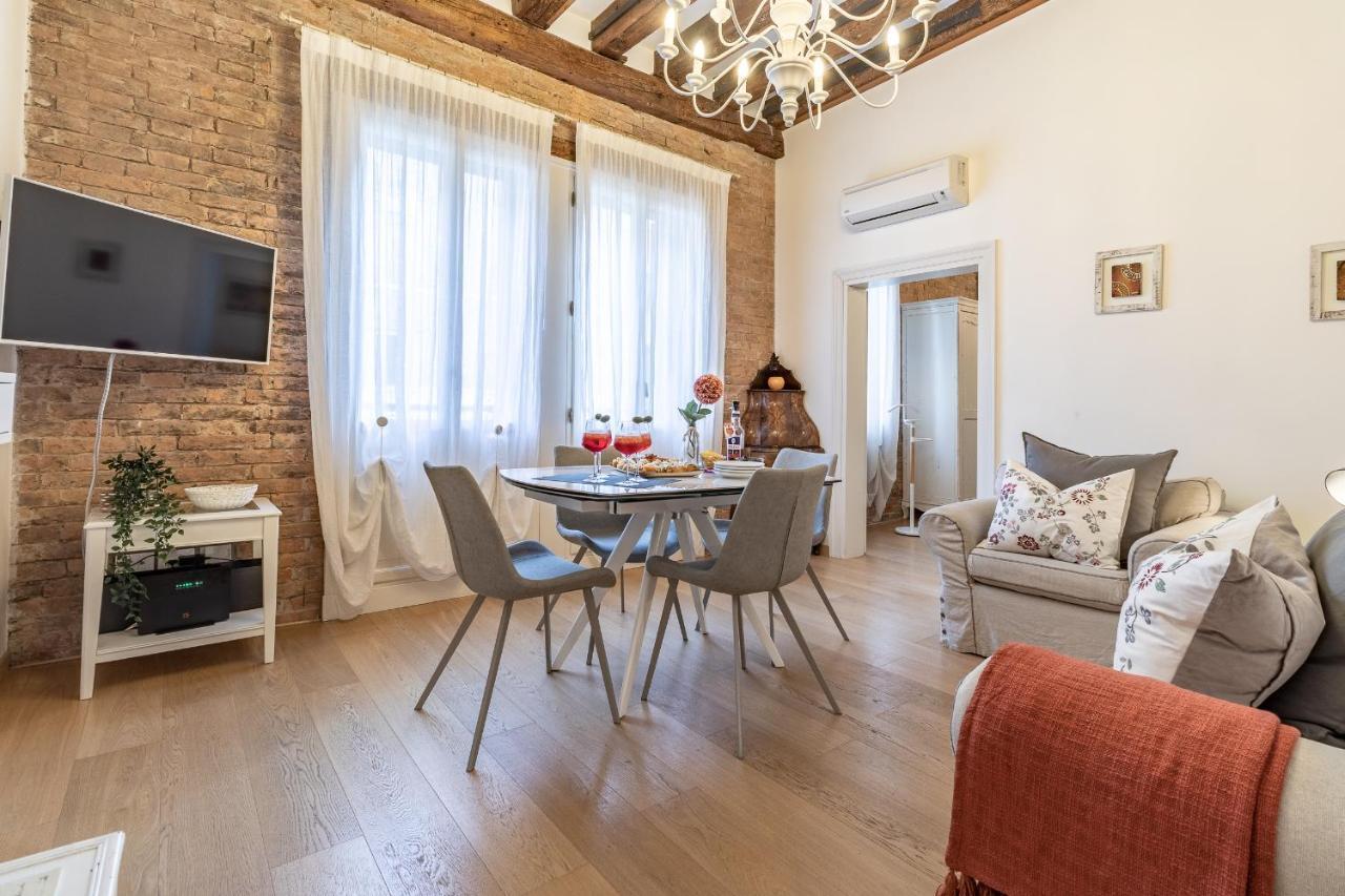 Italian Experience-Riva Degli Schiavoni Boutique Apartment Venedig Eksteriør billede