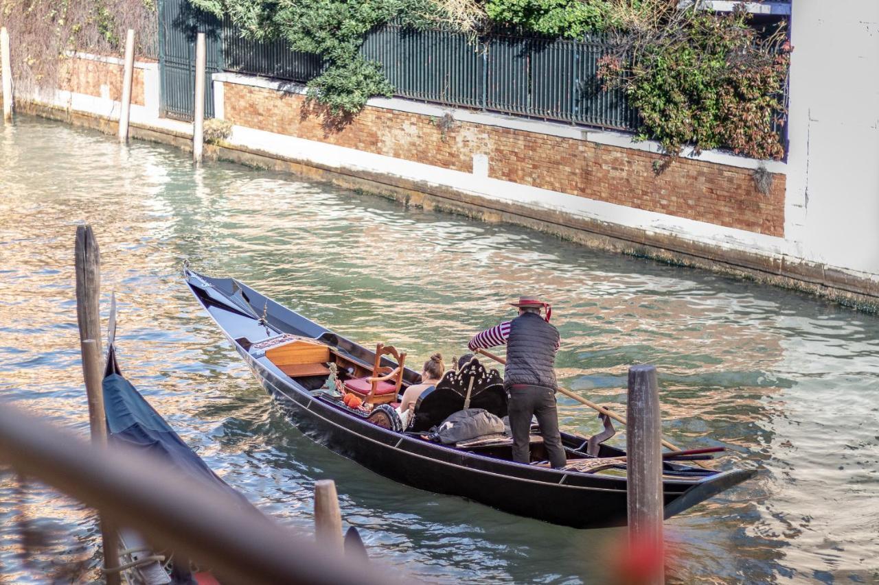 Italian Experience-Riva Degli Schiavoni Boutique Apartment Venedig Eksteriør billede