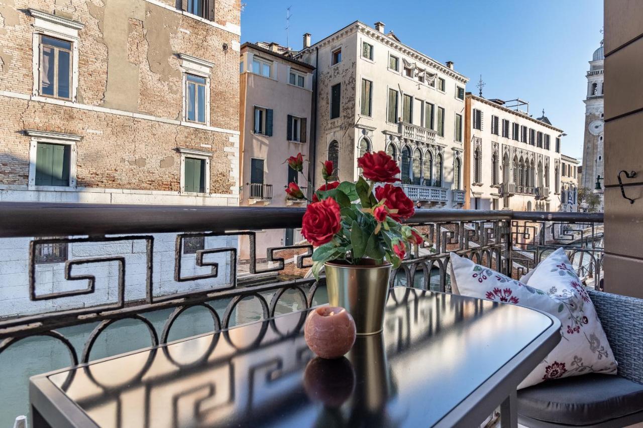 Italian Experience-Riva Degli Schiavoni Boutique Apartment Venedig Eksteriør billede